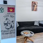 شقة Tiki's Bar