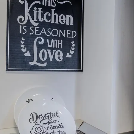 Апартаменты Tiki's Bar *