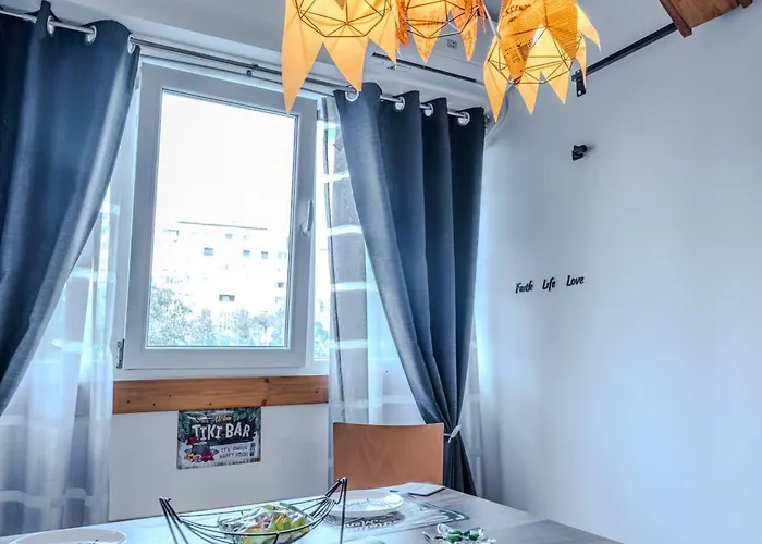 Tiki's Bar Apartament *