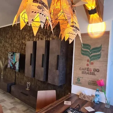 Tiki's Bar Lägenhet